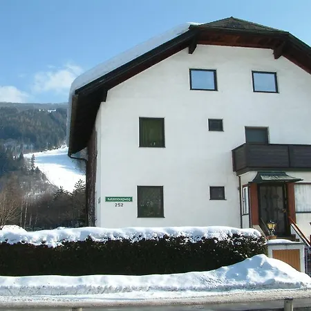 Hotzendorfer Apartment *